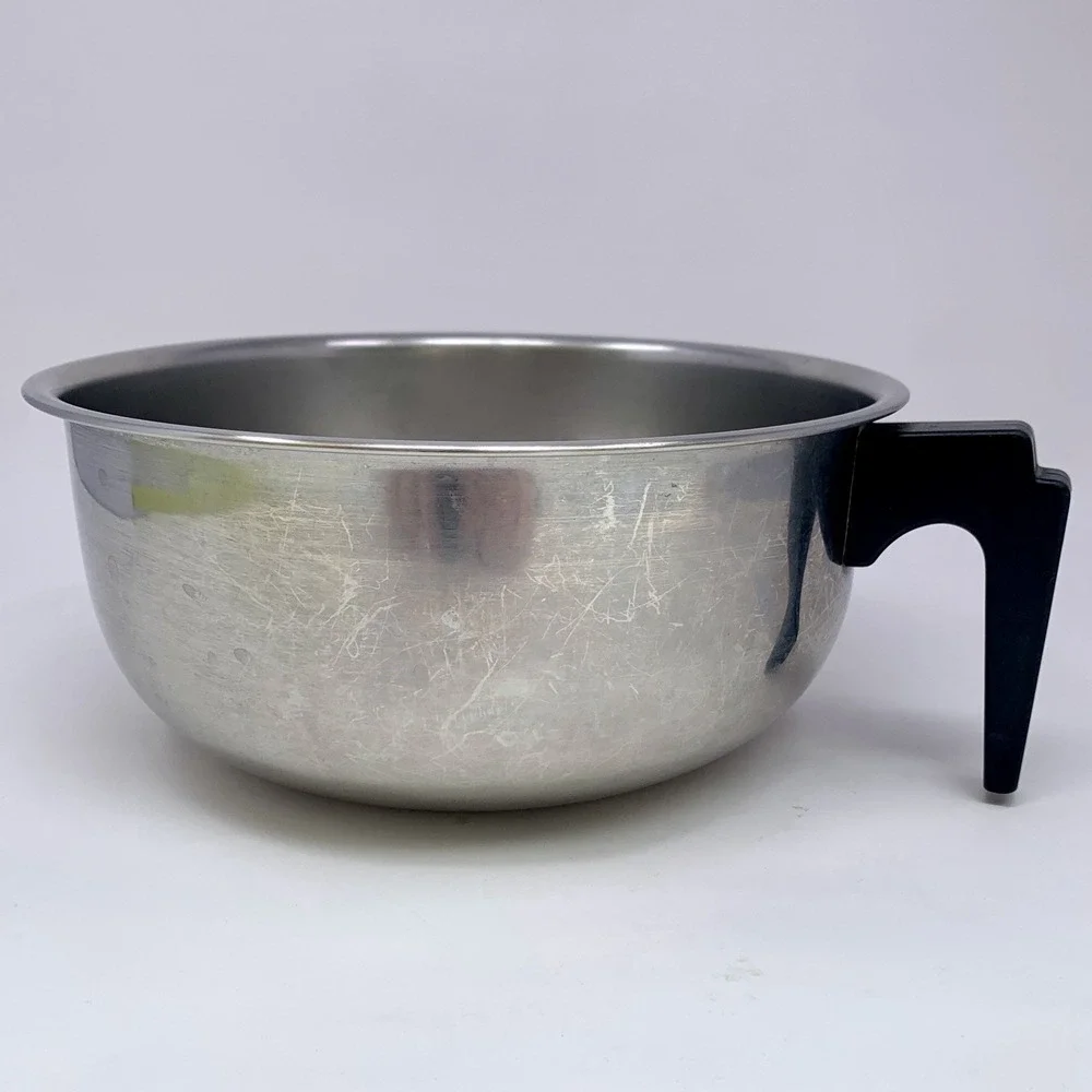 Vollrath Stainless Steel # 6951 Black Handle Mixing Bowl 3 QT